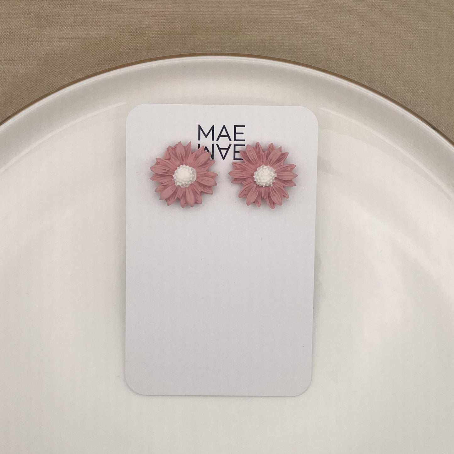 STUD flower